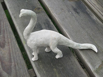 Au grès des saisons dinosaure créations sculptures