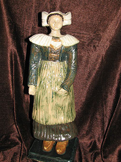 Au grès des saisons | Sculpture  Au grès des saisons femme traditionnelle décoration créations Sculpture